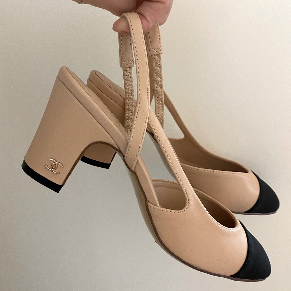 COPY - ❣️SALE❣️New leather two-toned slingback sandals, size 6